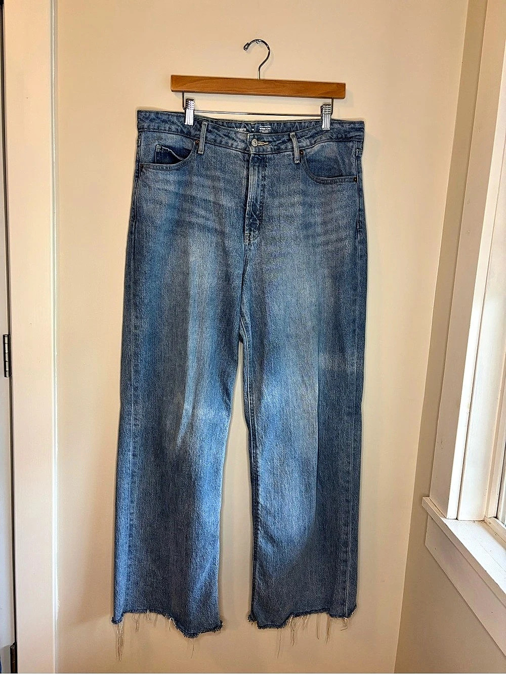 Old Navy Extra High-Waisted Wide-Leg Jeans with Secret-Smooth Pockets Jeans Blue